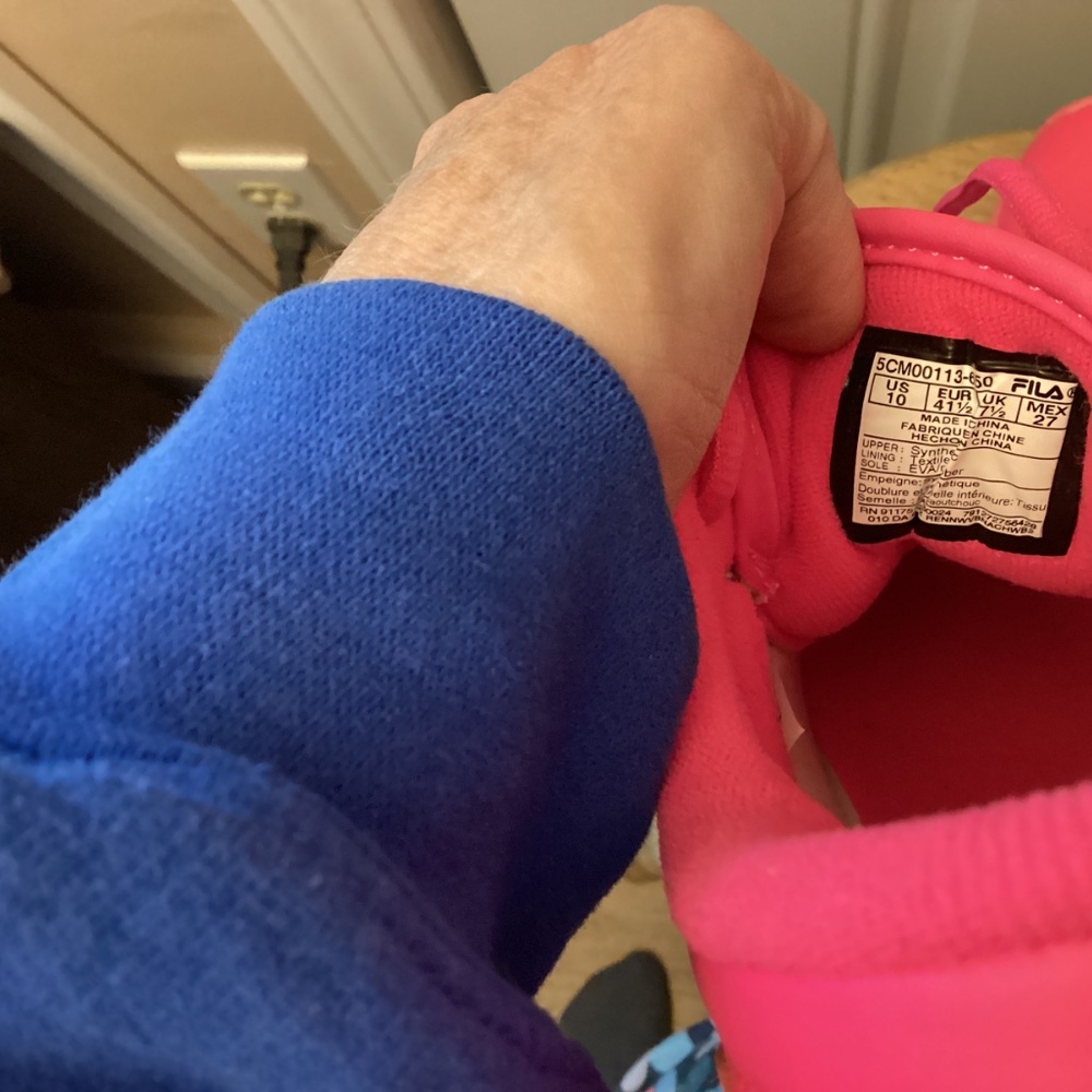 Women’s  Pink FILA IL shoes Size 10 - Picture 13 of 13